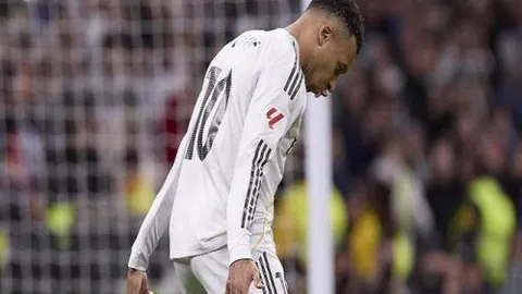 穆西亚拉22岁成就44球，德甲历史本世纪仅次哈兰德！