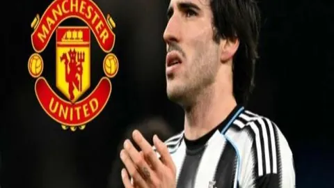 国宝熊猫邂逅巡护员，一日双遇，今日巡护工作异常忙碌！